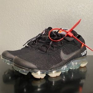 Off-white vapormaxes size 9.5 in men